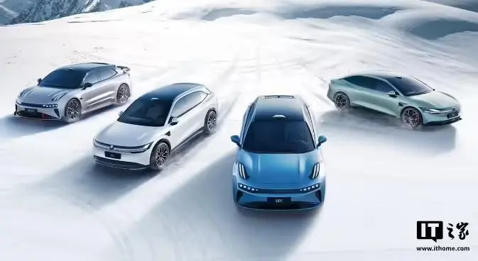 极氪汽车智能座舱已完成与DeepSeek大模型深度融合(图1) 极氪汽车智能座舱已完成与DeepSeek大模型深度融合(图1)