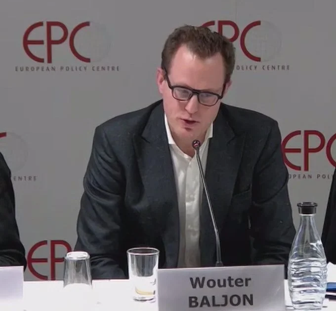 ���ء��Ͷ��� ͼ���罻ý��