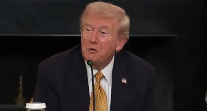 当地时间23日,特朗普回应普京关于“美国对俄新制裁不会产生重大影响”的言论。图源:外媒