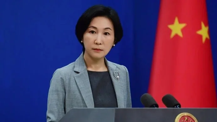凤凰早报|中国航母编队首次抵近关岛；美国官员企图进驻台当局行政机构