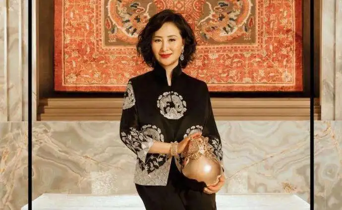中国全联旅游业商会执行会长、信德集团行政主席兼董事总经理 何超琼