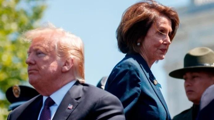 特朗普:很高兴看到佩洛西带来的恶臭终于要消失了