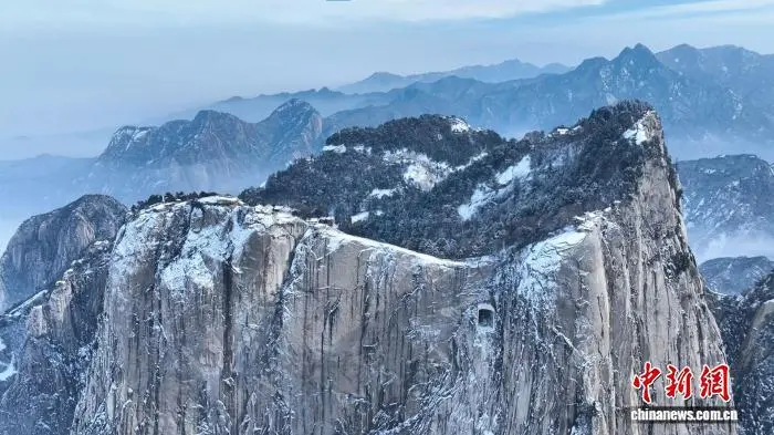 圖為華山雪景。華陰市融媒體中心供圖