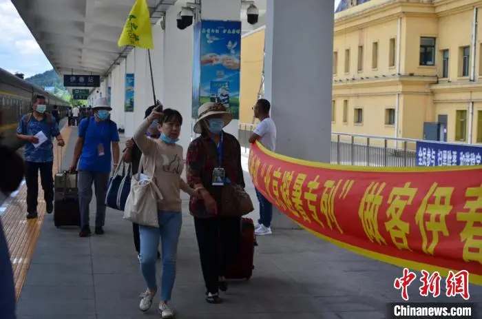 黑龙江省迎来首趟跨省旅游专列-黑龙江旅游专列票价