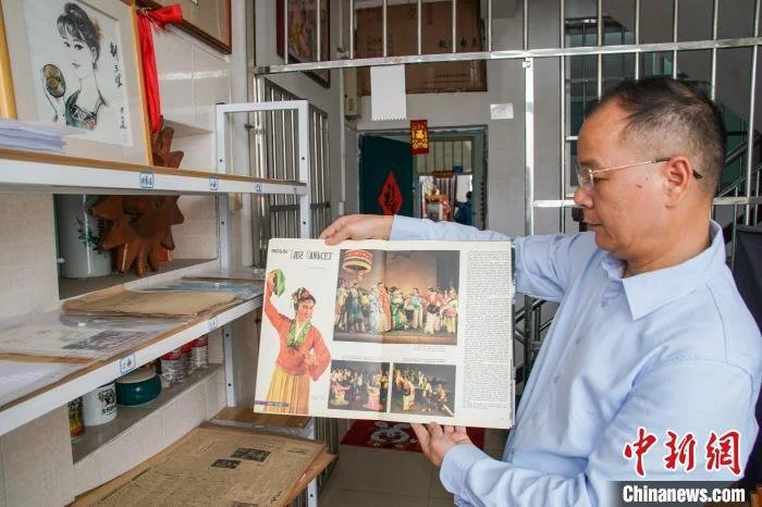 л�й������չʾһ��׳���Ļ��ᡣ���¹��� ��