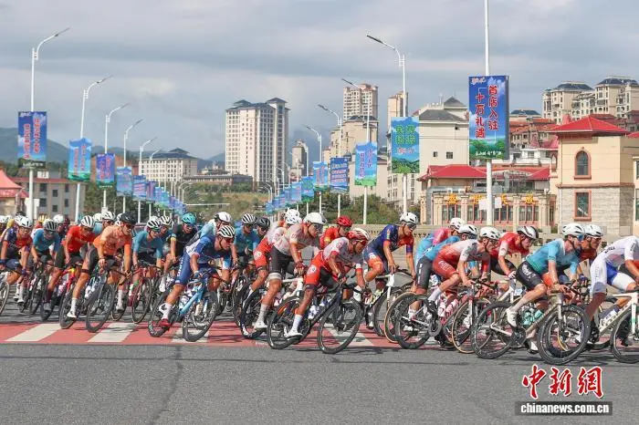 2025第十三届环鄱阳湖国际自行车大赛在江西上犹收官（图）