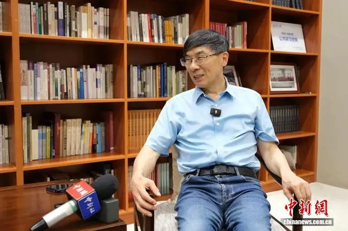 近日，张涌泉在杭州接受中新网专访。曹丹　摄