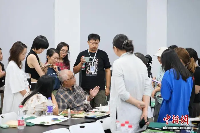 台湾画家杨恩生：用画笔“巡护”自然三十余载凤凰网宁波_凤凰网