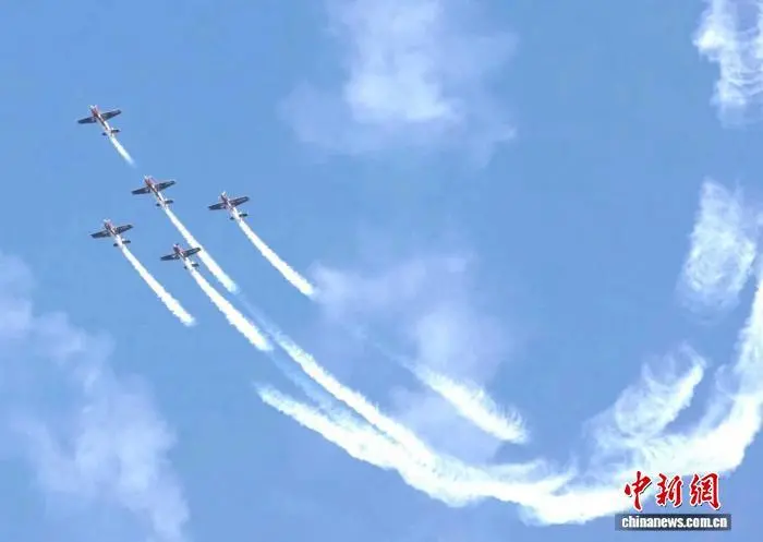 图为2024年南昌飞行大会现场飞行表演。(资料图)南昌高新区融媒体中心供图