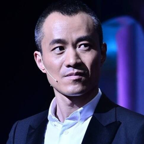 那英前任高峰被指吸毒后打的哥 名嘴邱启明或涉事