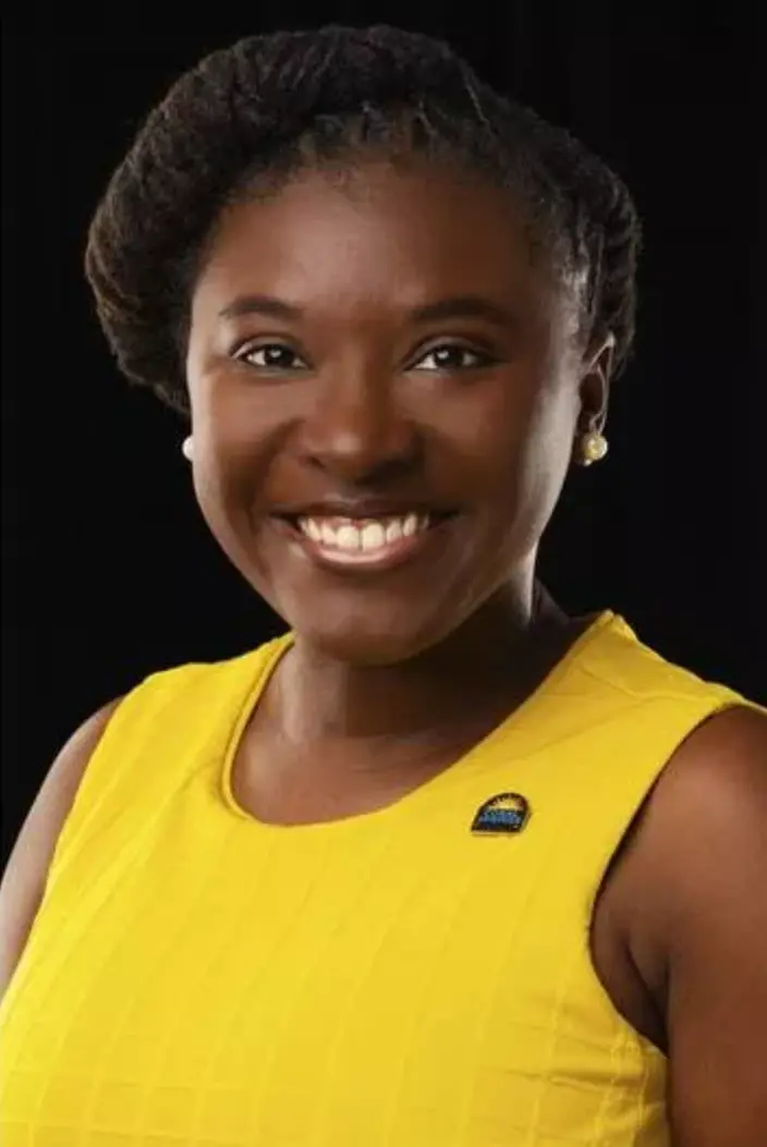 美国女副市长家中被枪杀：丈夫疑用枕头当"消音器"…