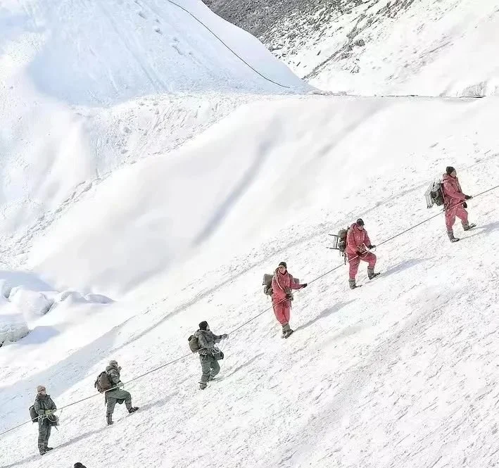 在珠峰救1个人为什么要1万美元?8000米之上金钱账