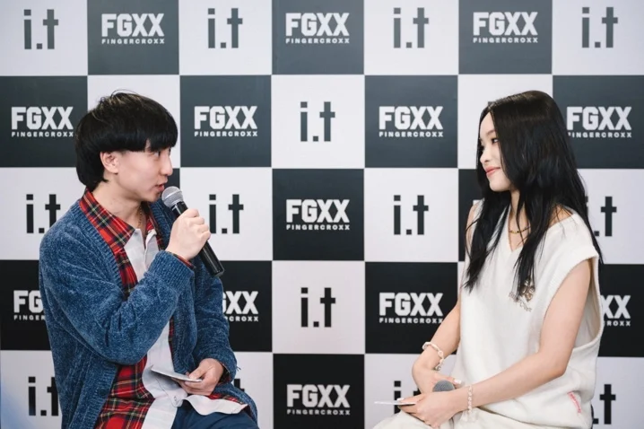 fingercroxx携手I.T 集团先锋大使刘柏辛聚焦先锋潮流，释放新世代能量-fingercrossed手势emo