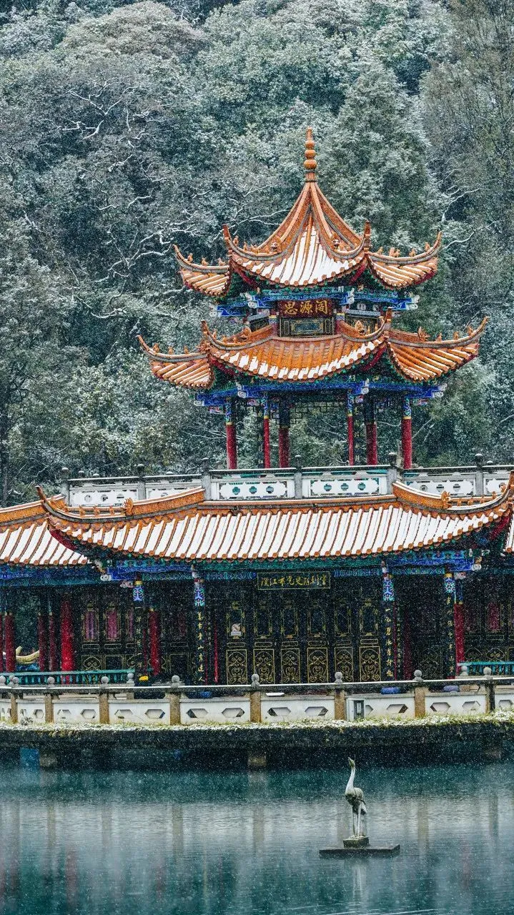 △2022年，澄江县第一场春雪。（图/图虫创意）