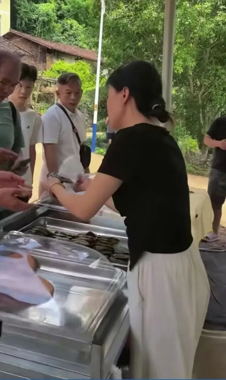 ������ſڵ�С��̯����Ƶ��ͼ��