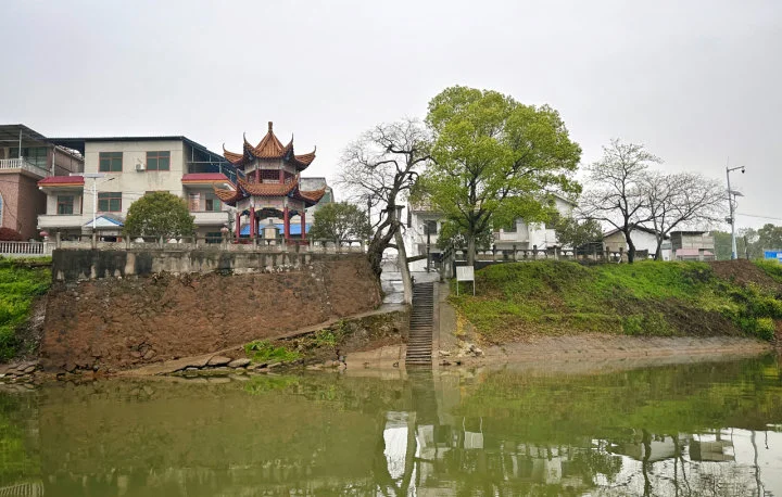 已经废弃的寺门前义渡老渡口 潮新闻记者 王嘉楠 摄