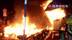 香港多区夜间爆发严重冲突 暴徒扔汽油弹并纵火堵路