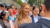 叙利亚总统夫人访问北京外国语大学，与学生握手拥抱
