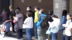日本投放储备米引发抢购：民众凌晨排起长队