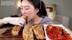 妈呀，韩国小姐姐吃了4公斤把子肉还有泡菜，看着就一肚油