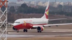 祥鹏航空超售机票致旅客滞留机场，客服人员：确有此事