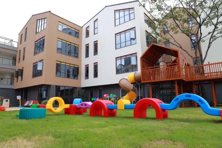 航拍上海南浦大桥,螺旋引桥如巨龙飞舞,非常震撼