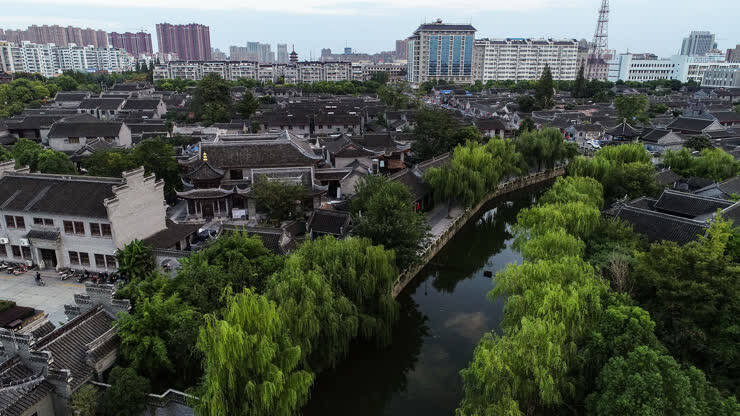 五座城市gdp首破_5座城市GDP首破万亿 江苏 广东成最大赢家,下一批万亿城市或再等5年