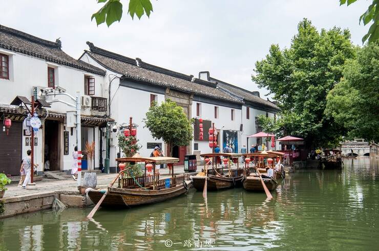 There is such a small town in Shanghai