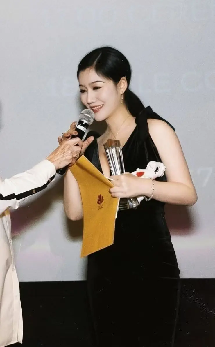 全能电影人李珈西再获国际认可 《铁达妮的号》斩获中加国际电影节评审团大奖