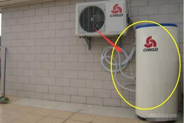 电热水器怎么安装在卫生间外面 453ebdeeb1eca19b0f54dbccd94c6796.jpg