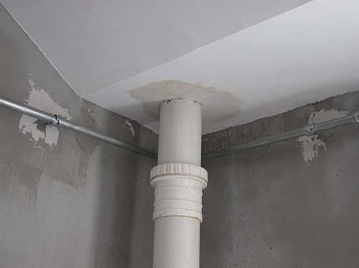 怎么能快速找到阳台水管漏水的地方 48ea78312953178a9aa8c5a2acbb33fd.jpg