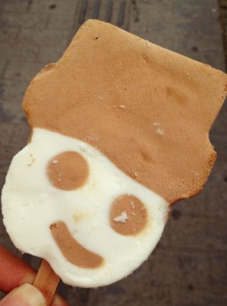 现在已经很久没有见过了,香甜的雪糕,吃起来也不会很腻,你小时候有吃