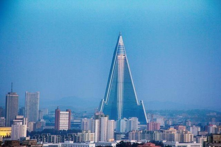 世界最丑10大建筑图片