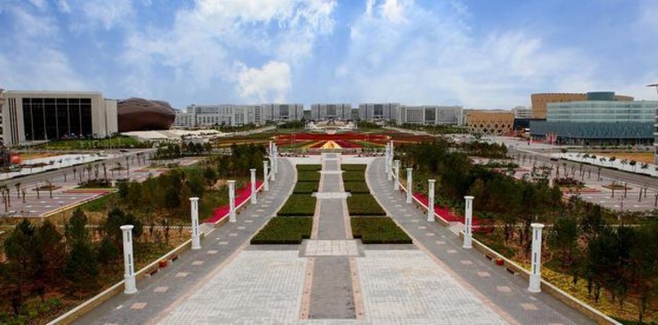 康巴什区人口_鄂尔多斯康巴什区图片