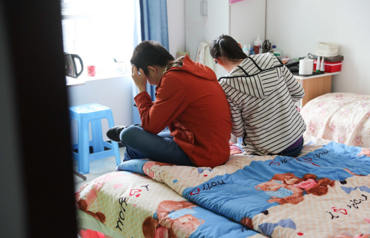 大学生情侣校外租房,是放纵还是独立?