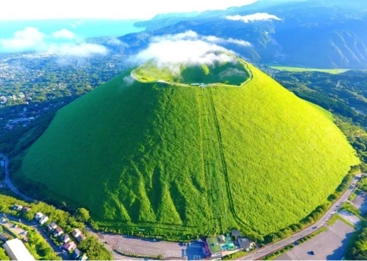 日本超美小众景点—伊豆大室山《你的名字》取景地