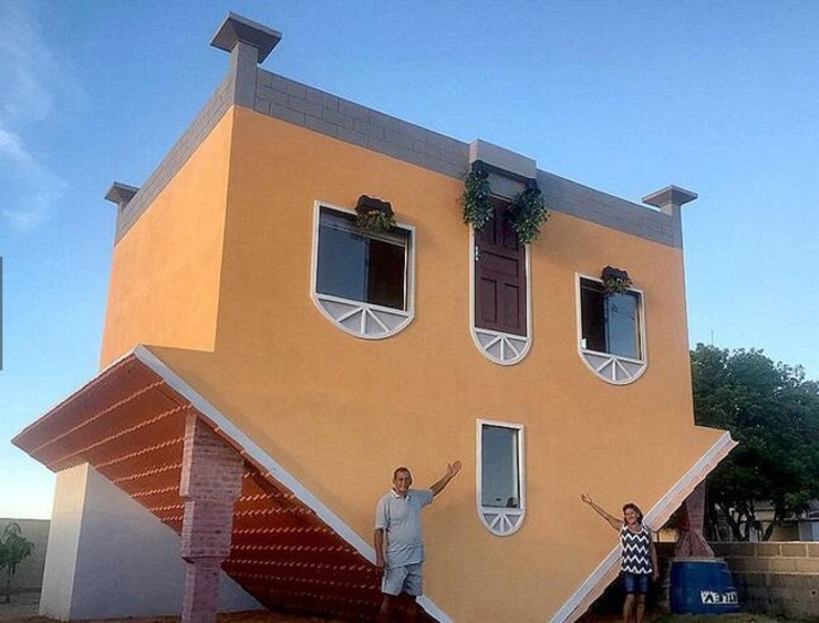 设计师建造现实版颠倒房屋 新奇古怪