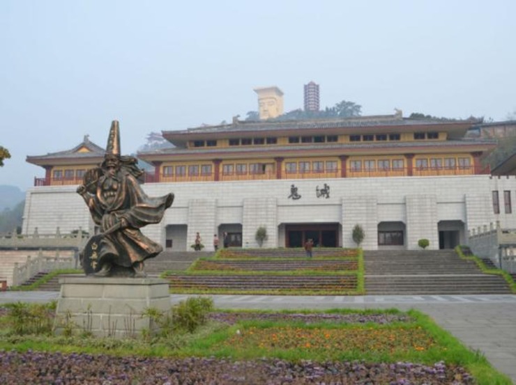 一个真实存在的"阴间世界",就在中国,游客非常多