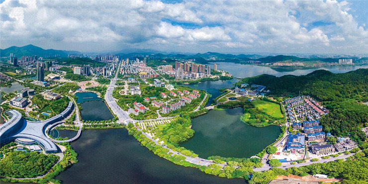 湖北城区人口_湖北恩施城区冬日风景(3)