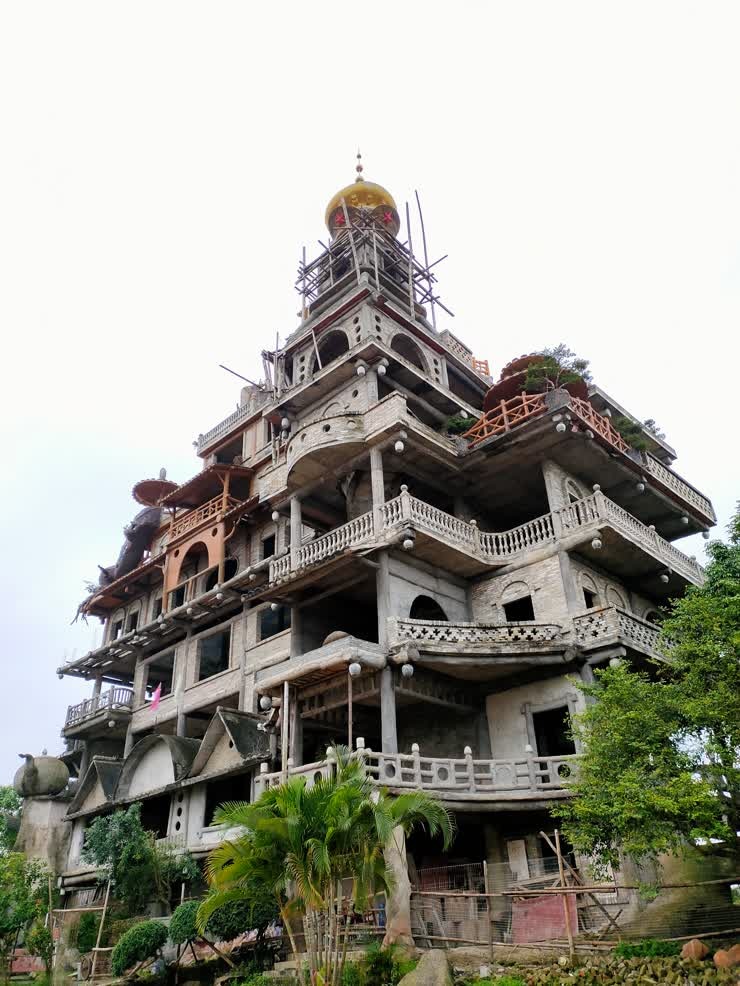 广西玉林第一怪楼 荒废了10年竟成参观探险之地