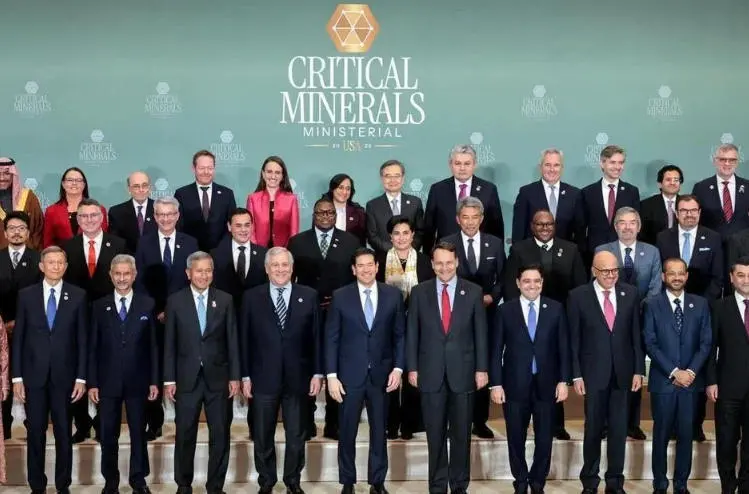 当地时间2月4日，美国召集50多国部长在华盛顿召开关键矿产峰会。