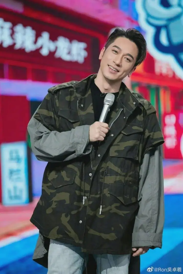 前TVB冲动小生内地真人秀形象突变 身形胀爆极重脂粉味震惊粉丝