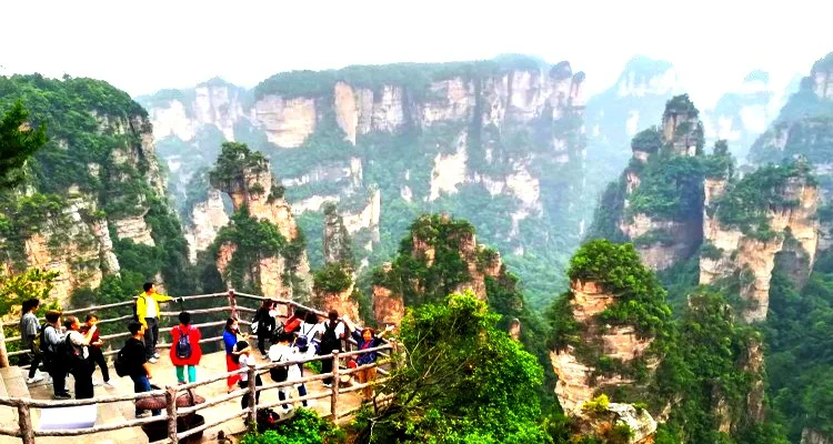 张家界旅游攻略：张家界旅游自由行、自助游、跟团游怎么选择，到张家界怎么玩-张家界自由行旅游路线