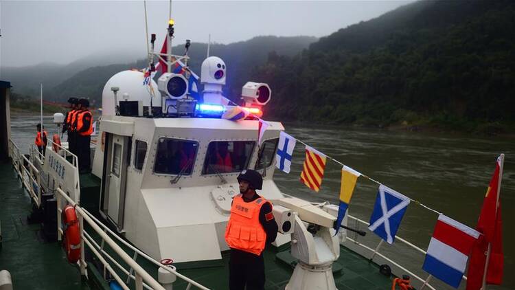 中国武装执法船巡逻湄公河