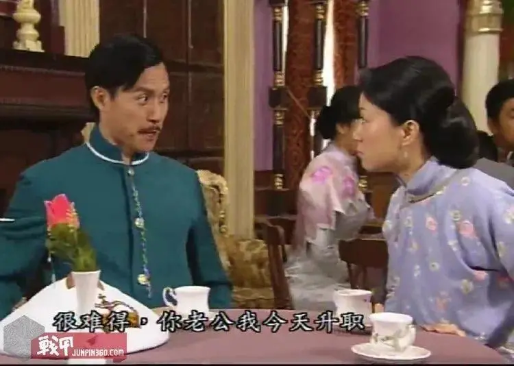 港剧《谈情说案》第一集中出现的大头绿衣形象