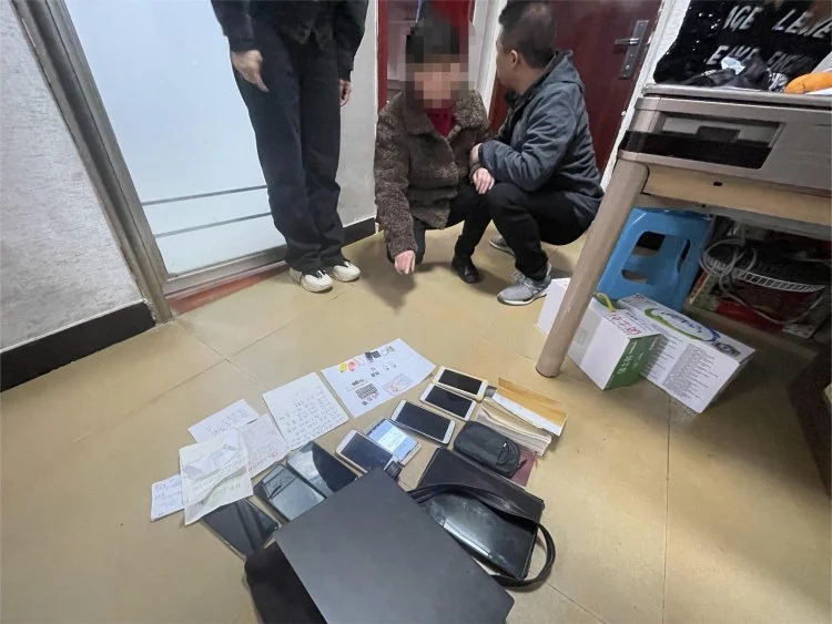 彭某某传播宣扬“全能神”邪教组织被公安机关抓获。四川省公安厅