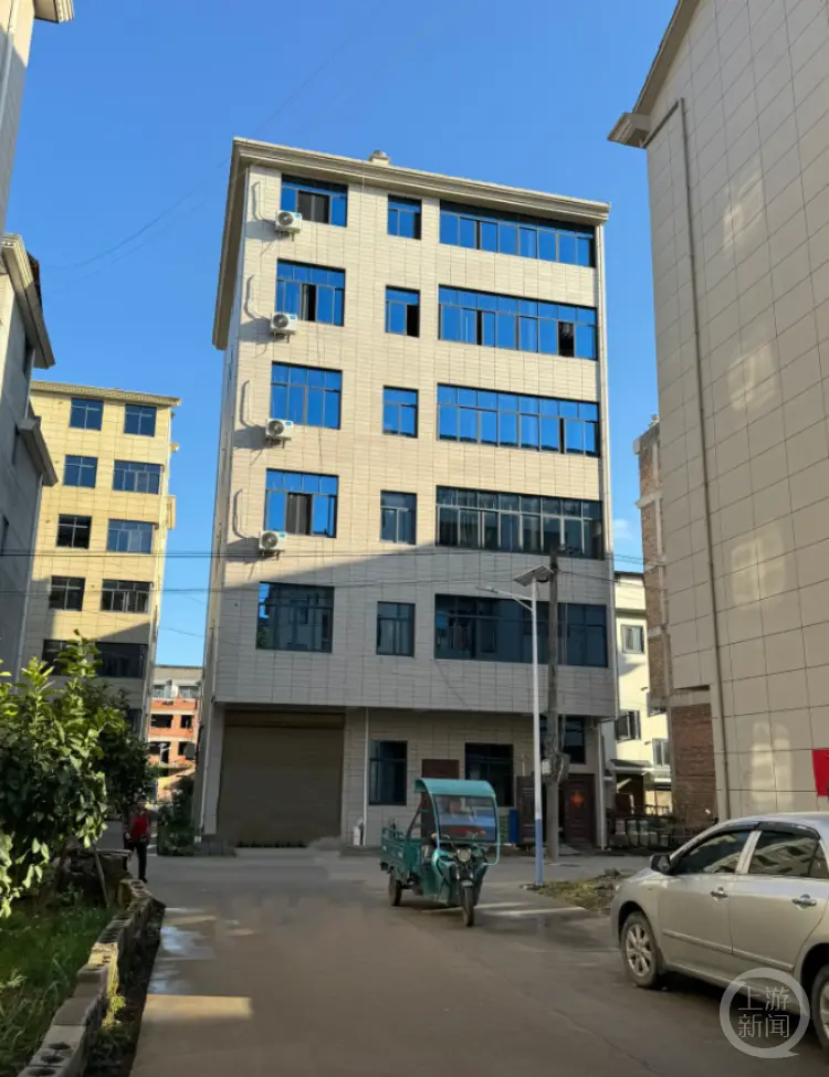 “提燈查損”事件中的自建樓，小陳房間在6樓。網絡圖