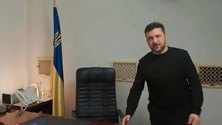 从核战堡垒到战时中枢:泽连斯基首次展示藏身掩体