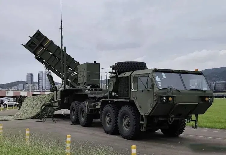 �Ʋ�������ž�������̨�������˴ξ����ͷ���Щ���źţ�