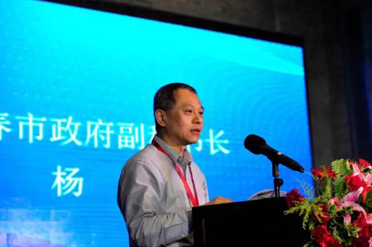 宜春宜阳新区宣告联手椰子游戏共同打击传奇私服、合法化传奇市场